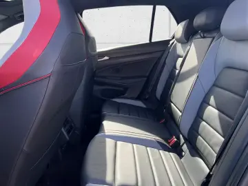 Volkswagen Golf VIII 2.0 TSI GTI Clubsport PANO Akrapovic