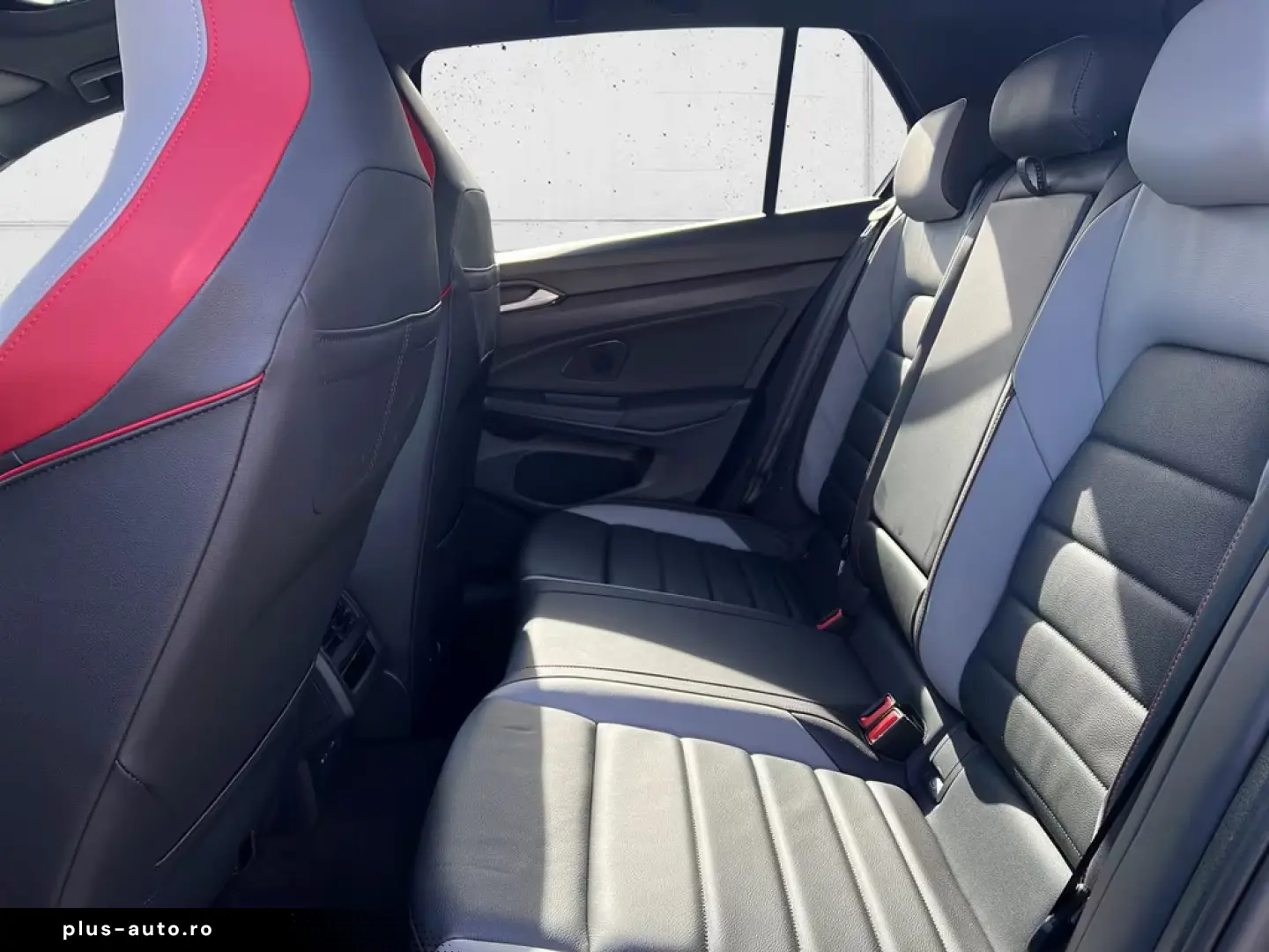 Volkswagen Golf VIII 2.0 TSI GTI Clubsport PANO Akrapovic