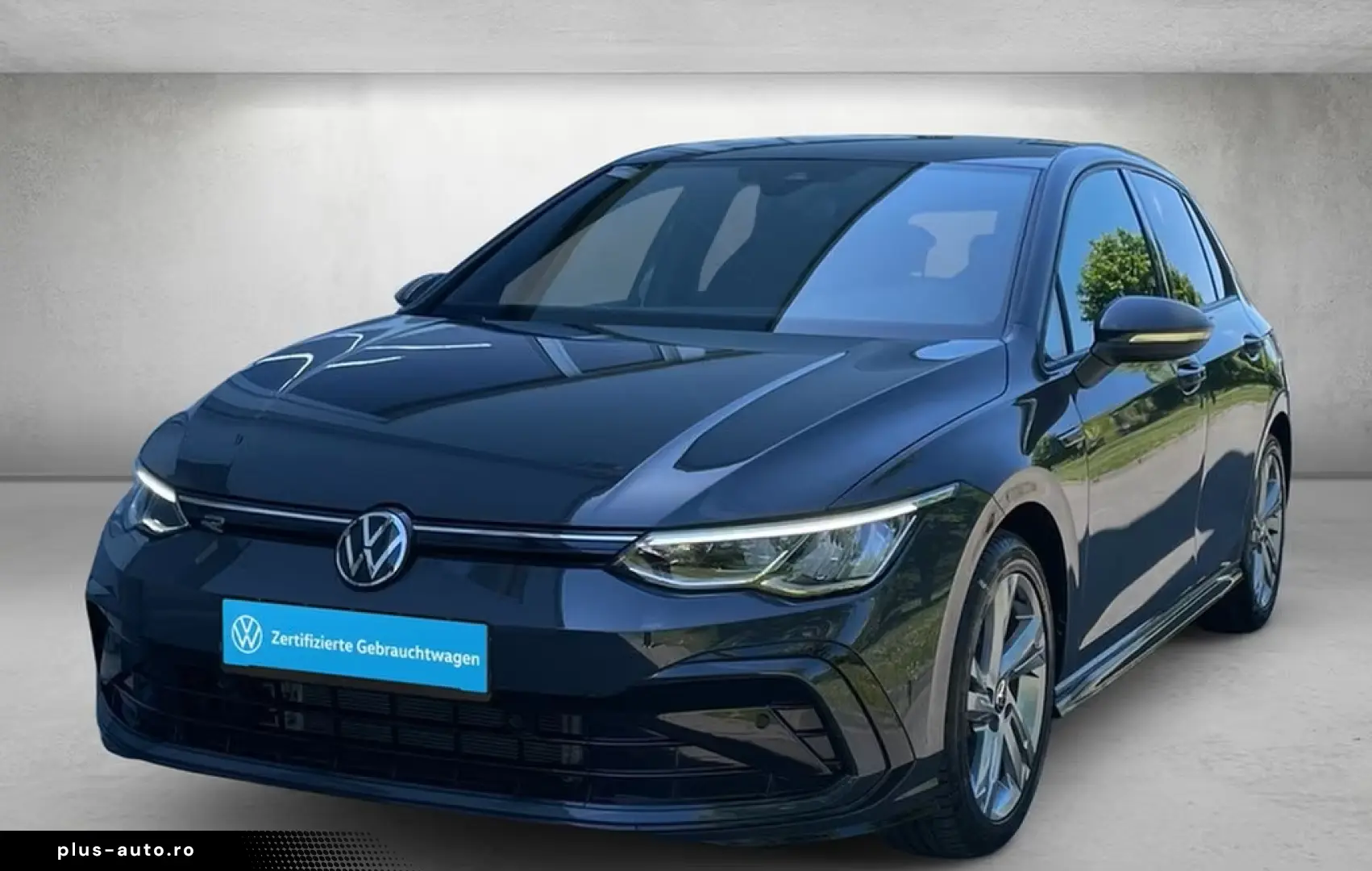 Volkswagen Golf VIII Lim. 1.5 eTSI DSG R-Line