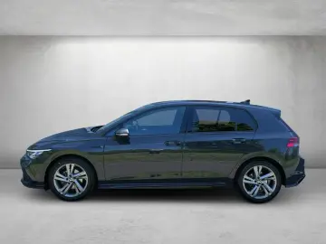 Volkswagen Golf VIII Lim. 1.5 eTSI DSG R-Line