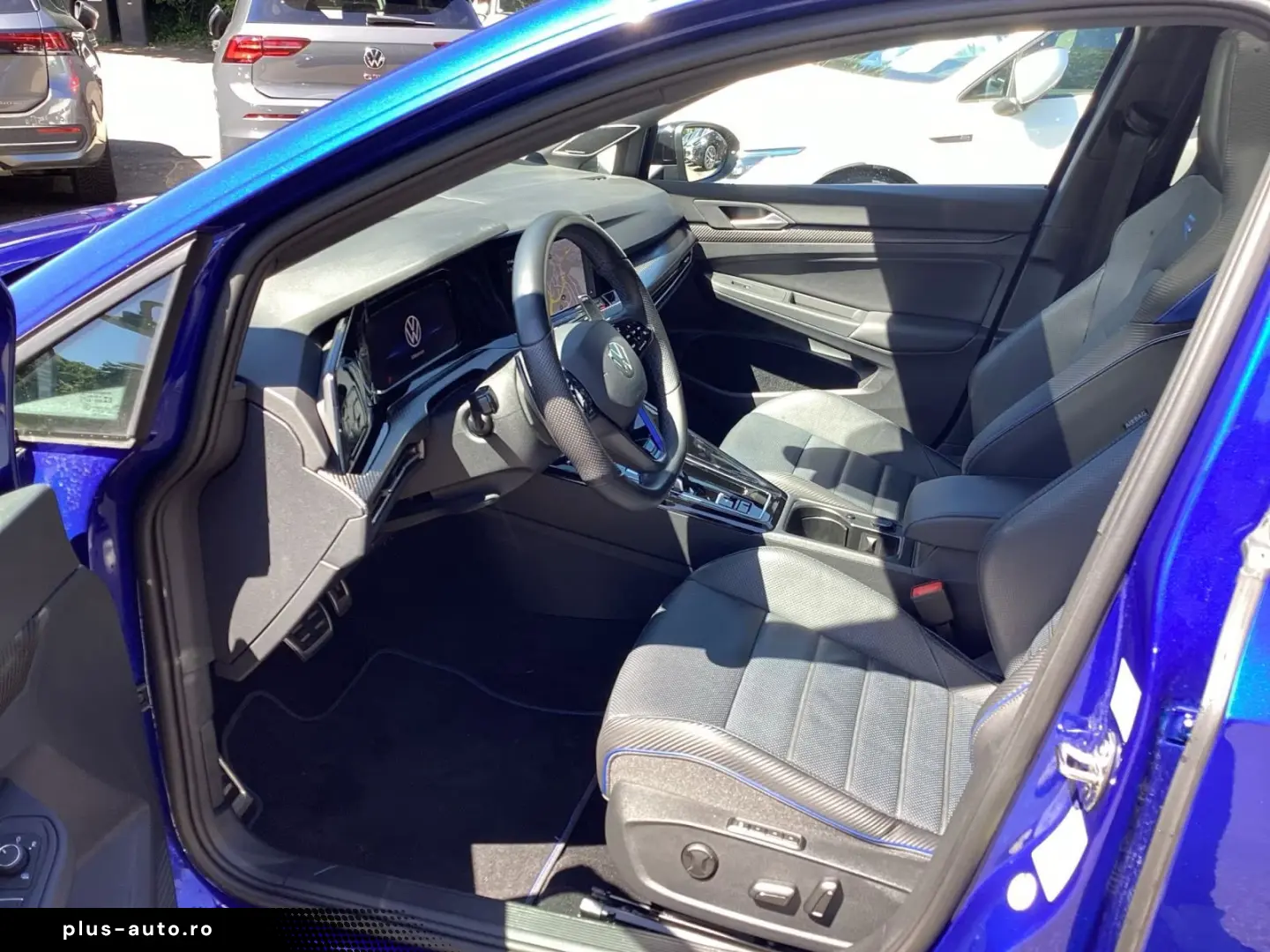 Volkswagen Golf VIII R Akrapovic DSG 4M