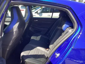 Volkswagen Golf VIII R Akrapovic DSG 4M