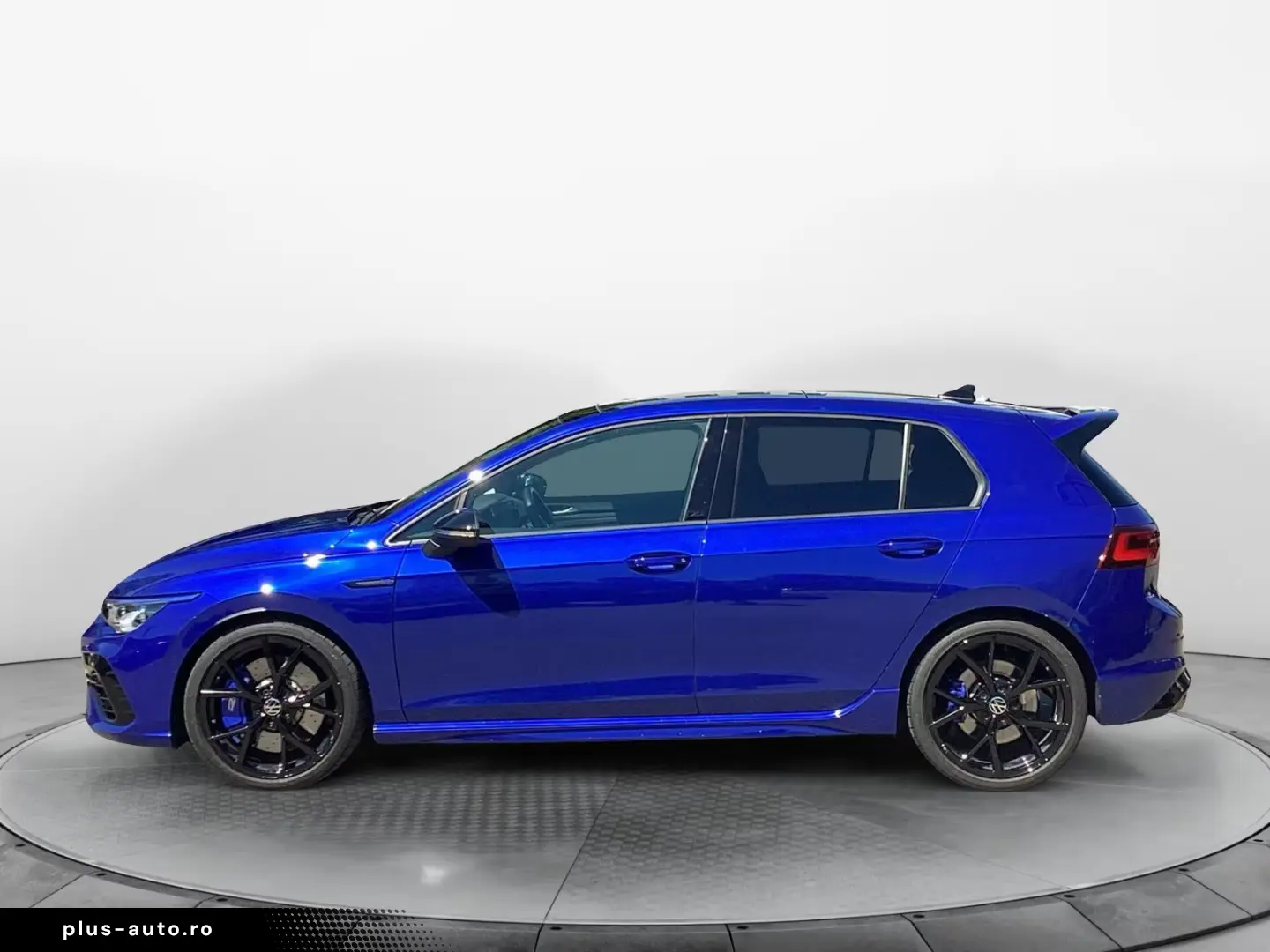 Volkswagen Golf VIII R Akrapovic DSG 4M