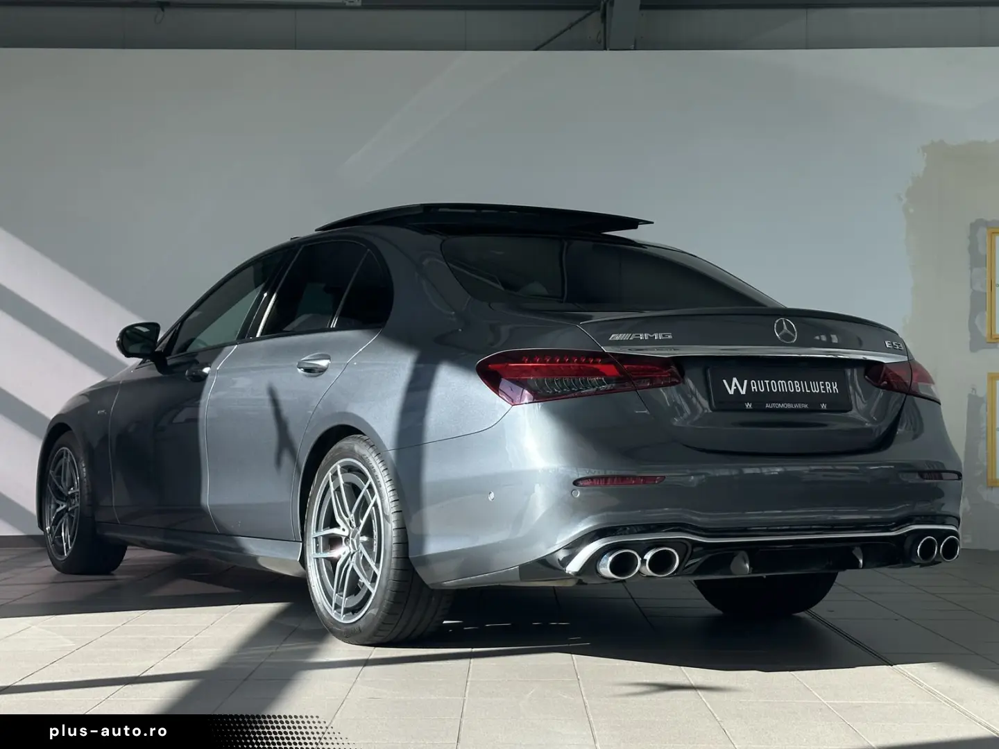 MERCEDES-BENZ E 53 AMG 4Matic   PANO  MEM  LED  360  PERFORM
