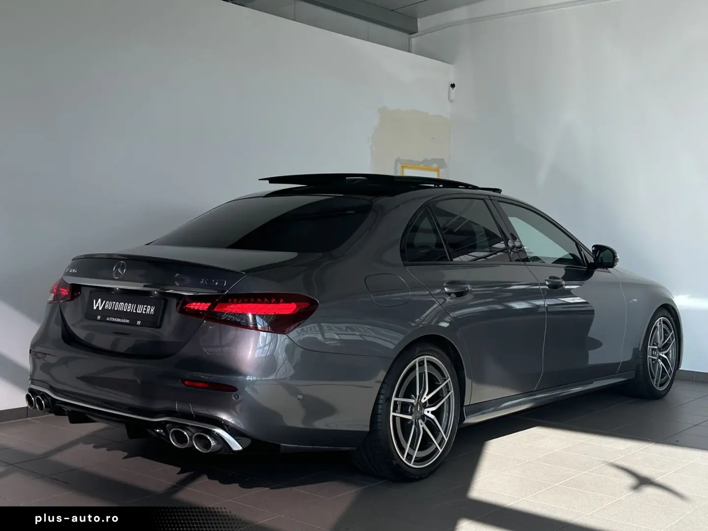 MERCEDES-BENZ E 53 AMG 4Matic   PANO  MEM  LED  360  PERFORM