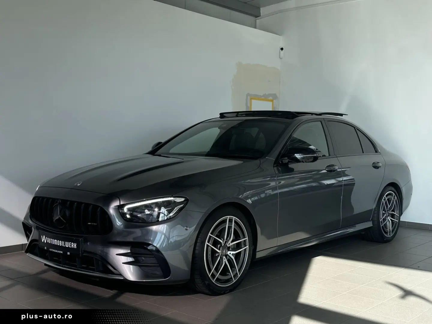 MERCEDES-BENZ E 53 AMG 4Matic   PANO  MEM  LED  360  PERFORM