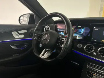 MERCEDES-BENZ E 53 AMG 4Matic   PANO  MEM  LED  360  PERFORM