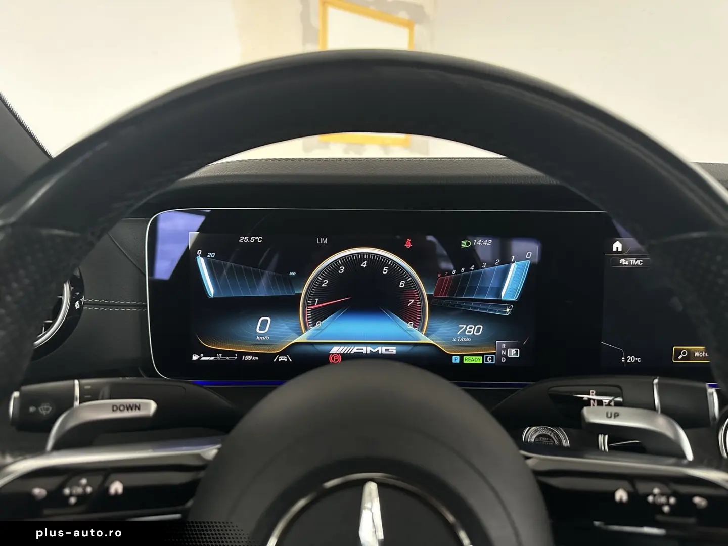 MERCEDES-BENZ E 53 AMG 4Matic   PANO  MEM  LED  360  PERFORM