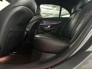 MERCEDES-BENZ E 53 AMG 4Matic   PANO  MEM  LED  360  PERFORM