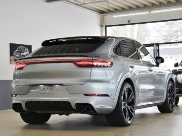 PORSCHE CAYENNE GTS COUPE MAX.VOLL  CARBON NiGHT PANO 22