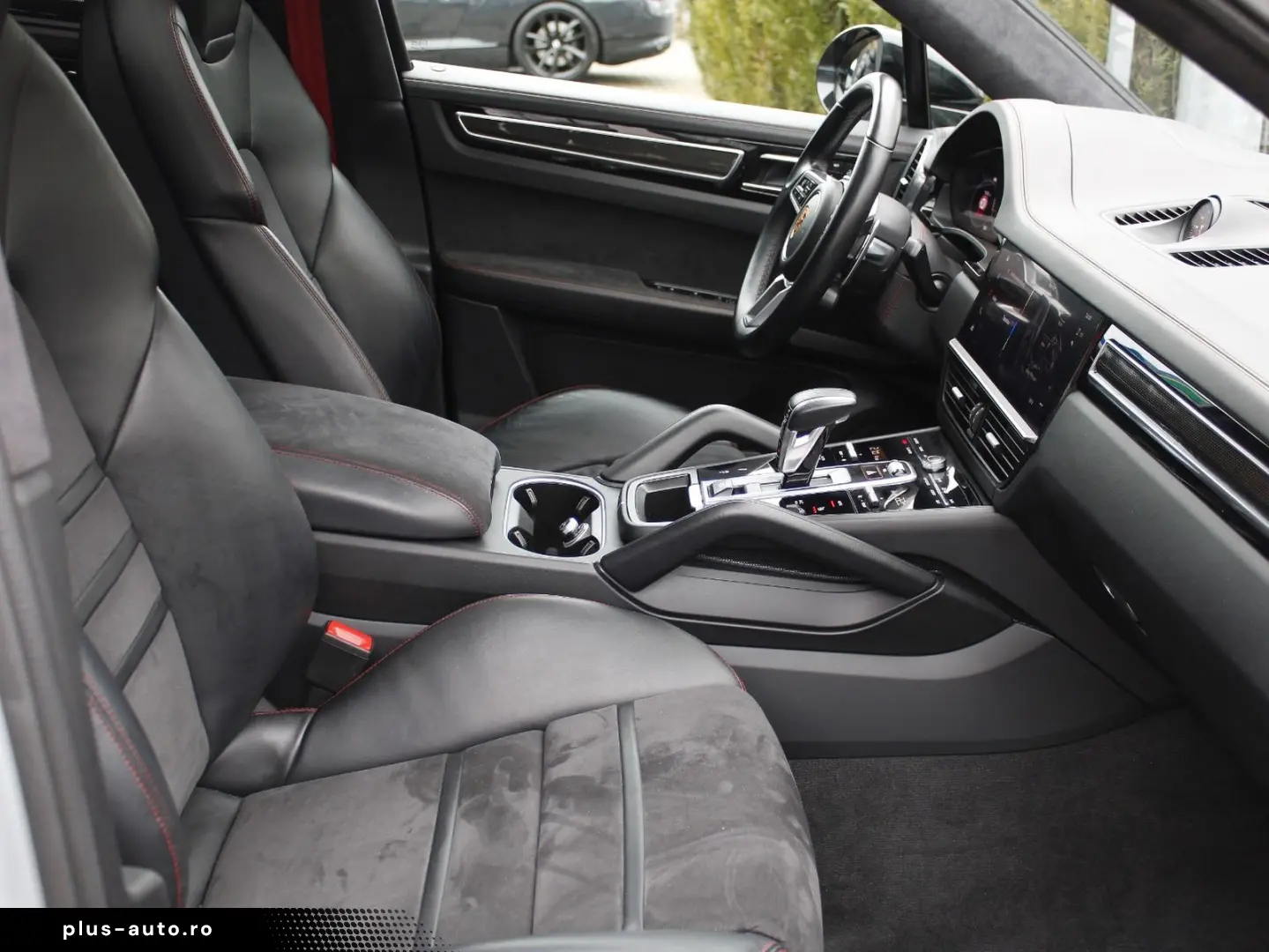 PORSCHE CAYENNE GTS COUPE MAX.VOLL  CARBON NiGHT PANO 22