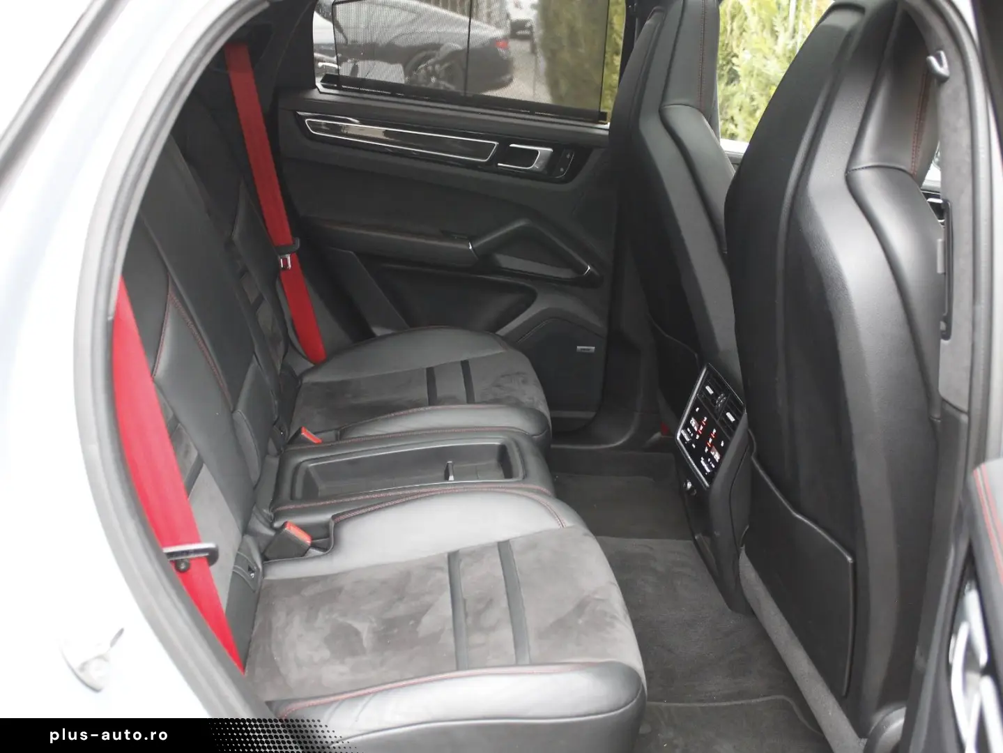 PORSCHE CAYENNE GTS COUPE MAX.VOLL  CARBON NiGHT PANO 22