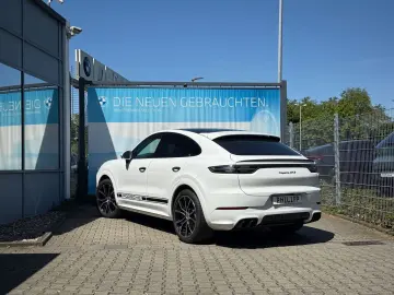 PORSCHE Cayenne Coupé GTS Burm3D 18Wege HA Chrono Approv