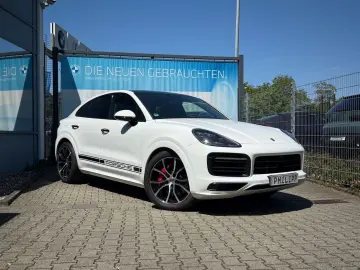 PORSCHE Cayenne Coupé GTS Burm3D 18Wege HA Chrono Approv