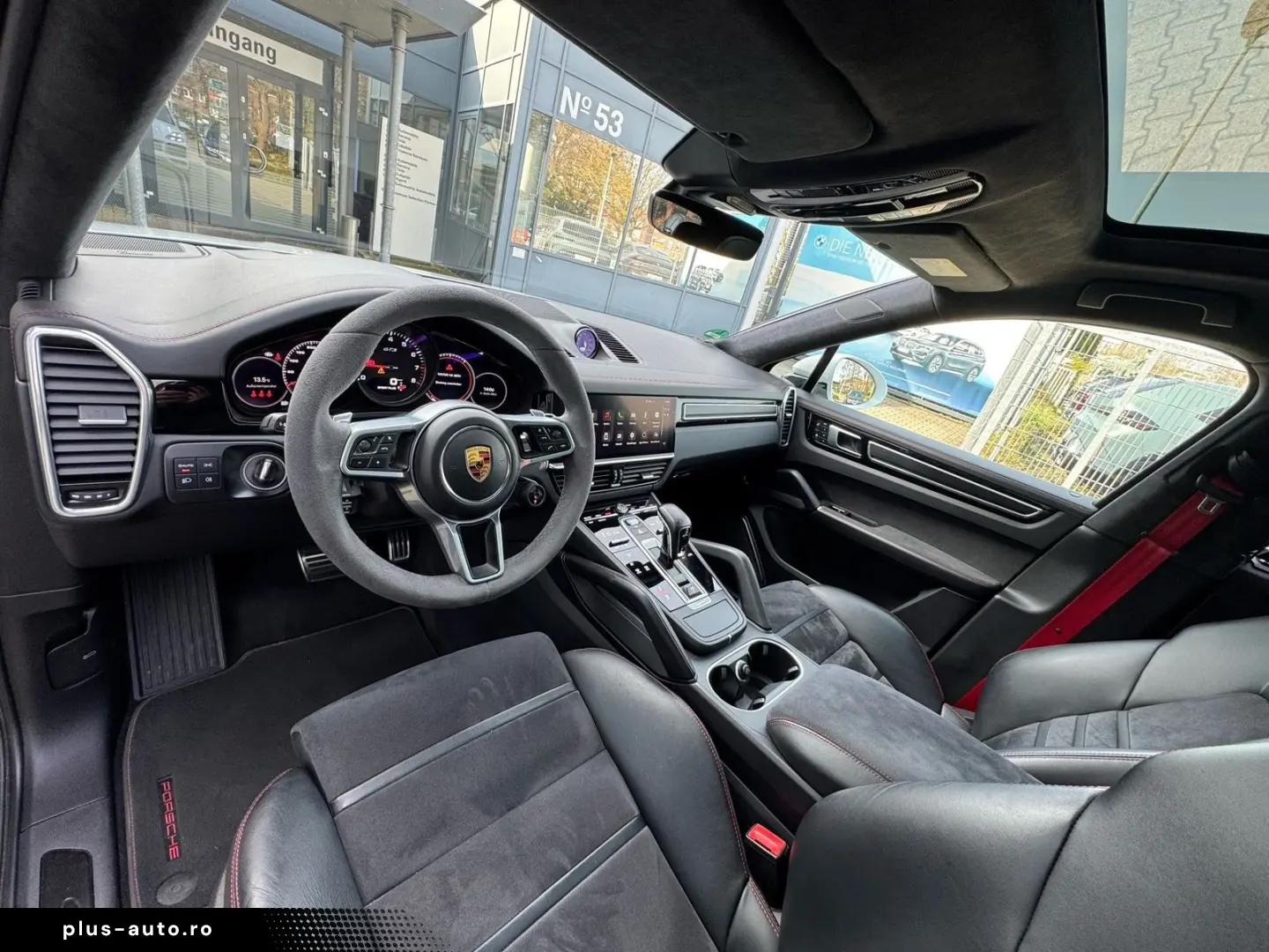PORSCHE Cayenne Coupé GTS Burm3D 18Wege HA Chrono Approv