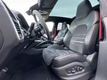 PORSCHE Cayenne Coupé GTS Burm3D 18Wege HA Chrono Approv