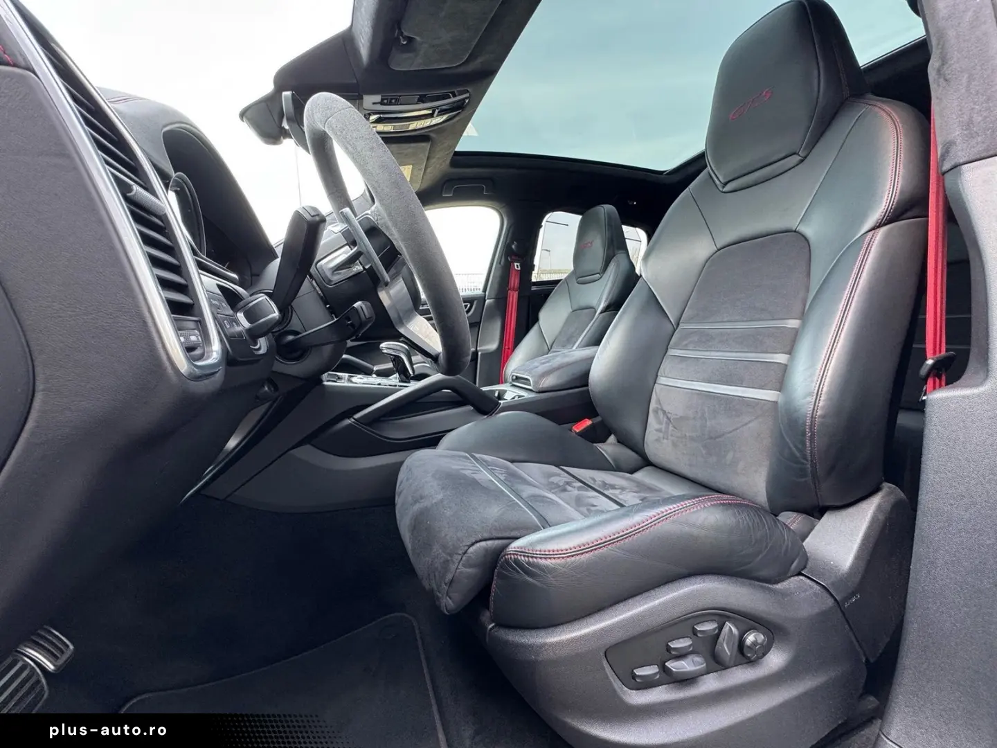 PORSCHE Cayenne Coupé GTS Burm3D 18Wege HA Chrono Approv
