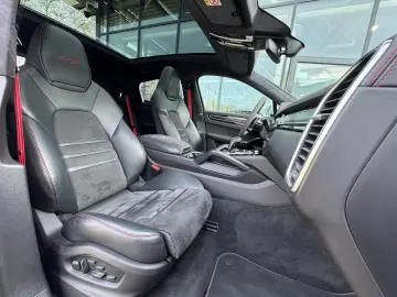 PORSCHE Cayenne Coupé GTS Burm3D 18Wege HA Chrono Approv