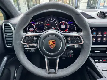 PORSCHE Cayenne Coupé GTS Burm3D 18Wege HA Chrono Approv