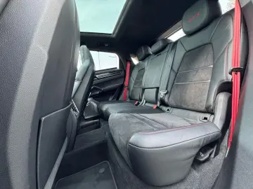 PORSCHE Cayenne Coupé GTS Burm3D 18Wege HA Chrono Approv