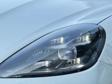 PORSCHE Cayenne Coupé GTS Burm3D 18Wege HA Chrono Approv