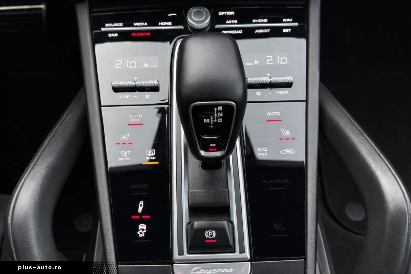 PORSCHE Cayenne Coupé GTS Burm3D 18Wege HA Chrono Approv