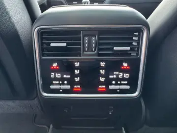 PORSCHE Cayenne Coupé GTS Burm3D 18Wege HA Chrono Approv