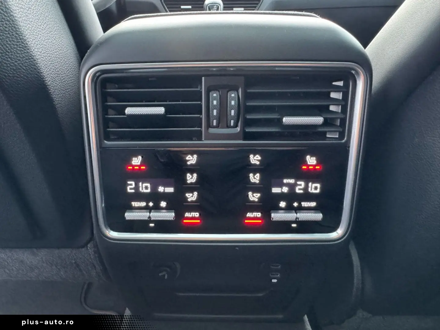 PORSCHE Cayenne Coupé GTS Burm3D 18Wege HA Chrono Approv
