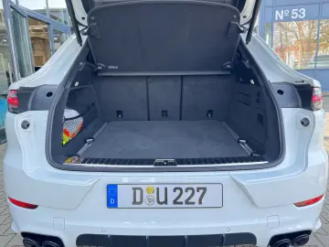 PORSCHE Cayenne Coupé GTS Burm3D 18Wege HA Chrono Approv