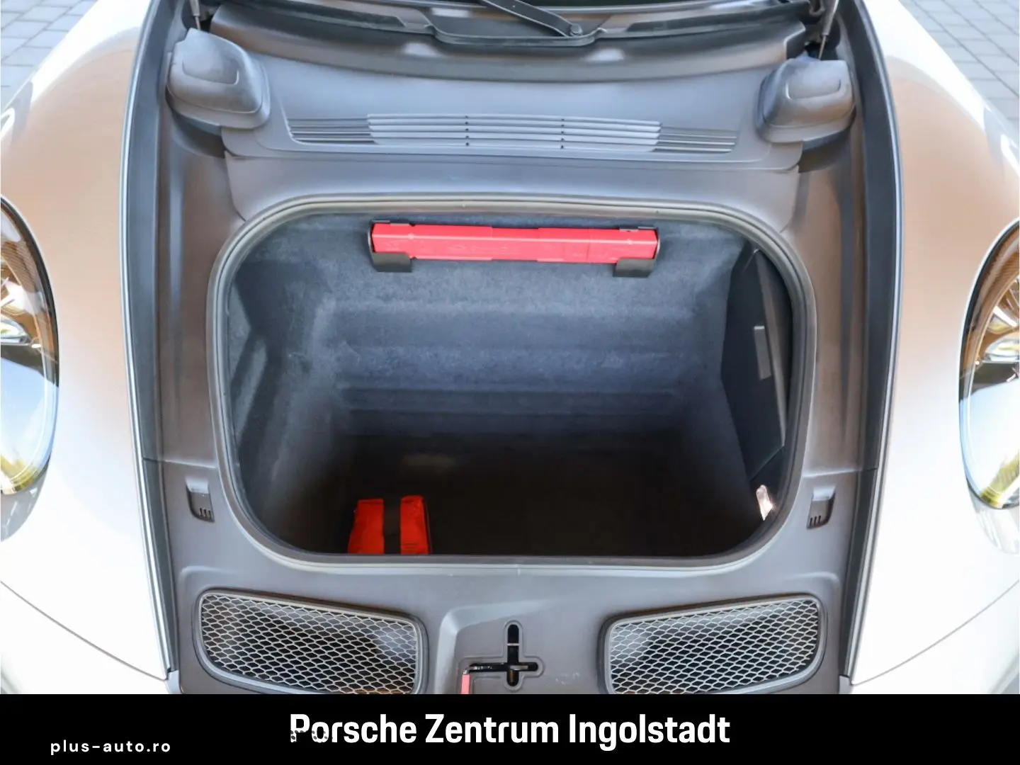 PORSCHE 992 (911) GT3 mit Touring-Paket Liftsystem  Chro