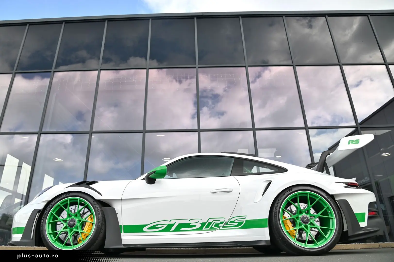 PORSCHE 911 992 GT3 RS Clubsport  Lift  JP Performance