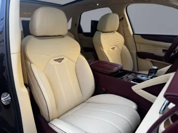 BENTLEY Bentayga  AZURE V8 - MY25