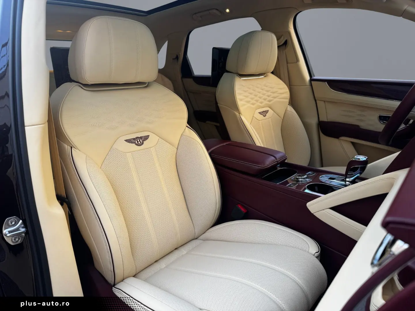 BENTLEY Bentayga  AZURE V8 - MY25