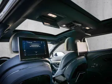 BENTLEY Flying Spur Speed Thunder  Blackline  Wellness S
