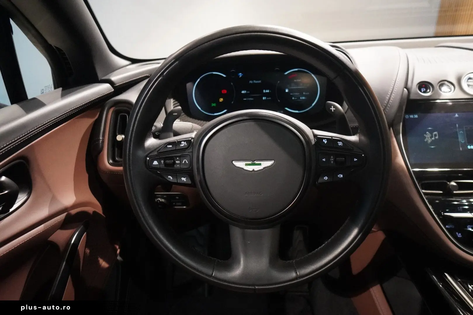 ASTON MARTIN DBX 4.0 V8-BRD-U-frei-Schwarz Braun-23 Zoll