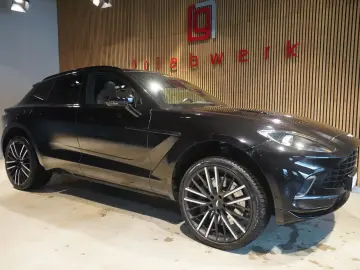 ASTON MARTIN DBX 4.0 V8-BRD-U-frei-Schwarz Braun-23 Zoll