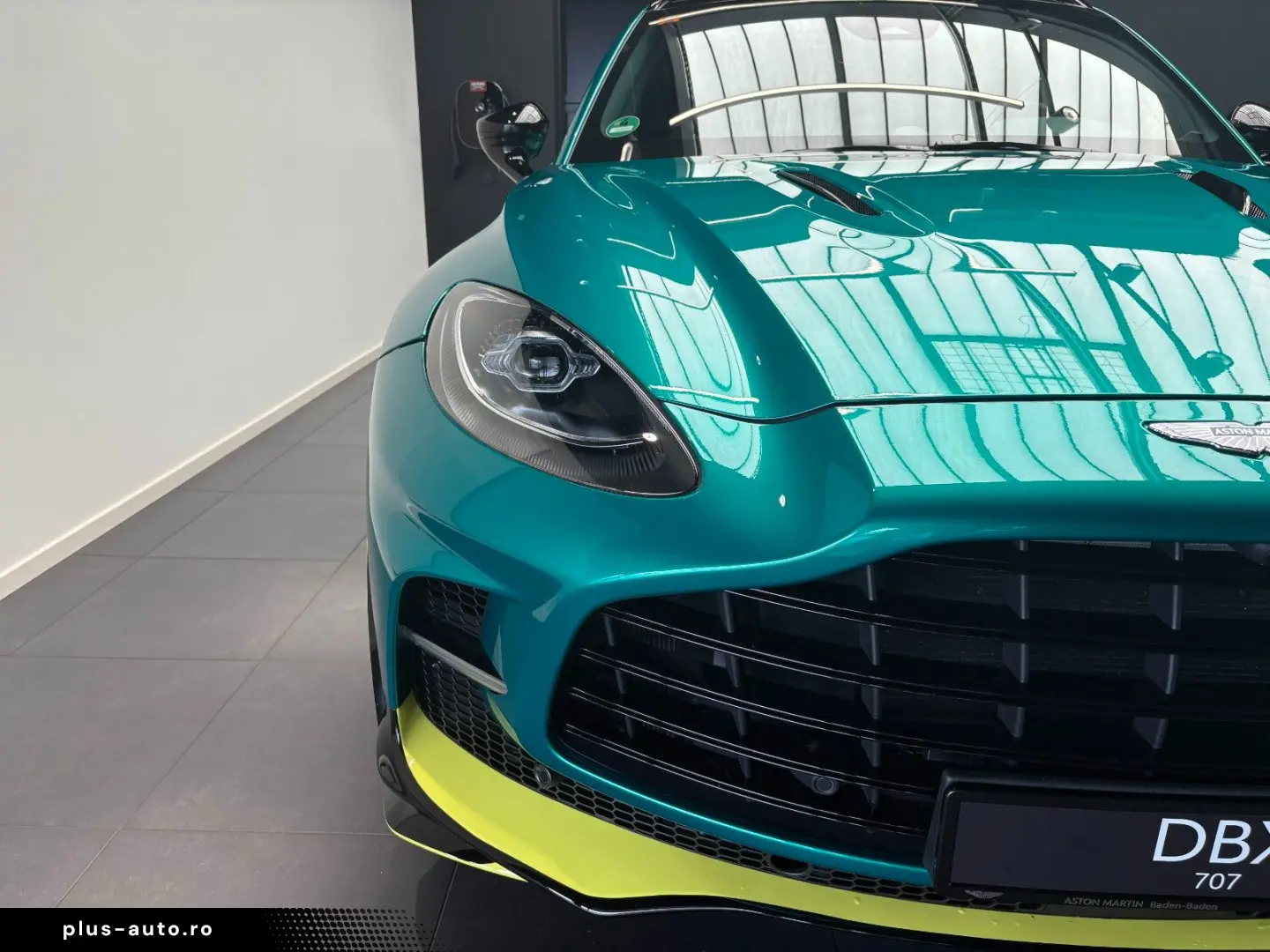 ASTON MARTIN DBX707 AMR24 Edition - Carbon