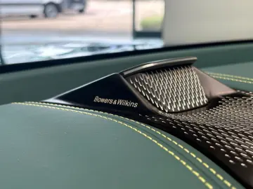 ASTON MARTIN DBX707 AMR24 Edition - Carbon