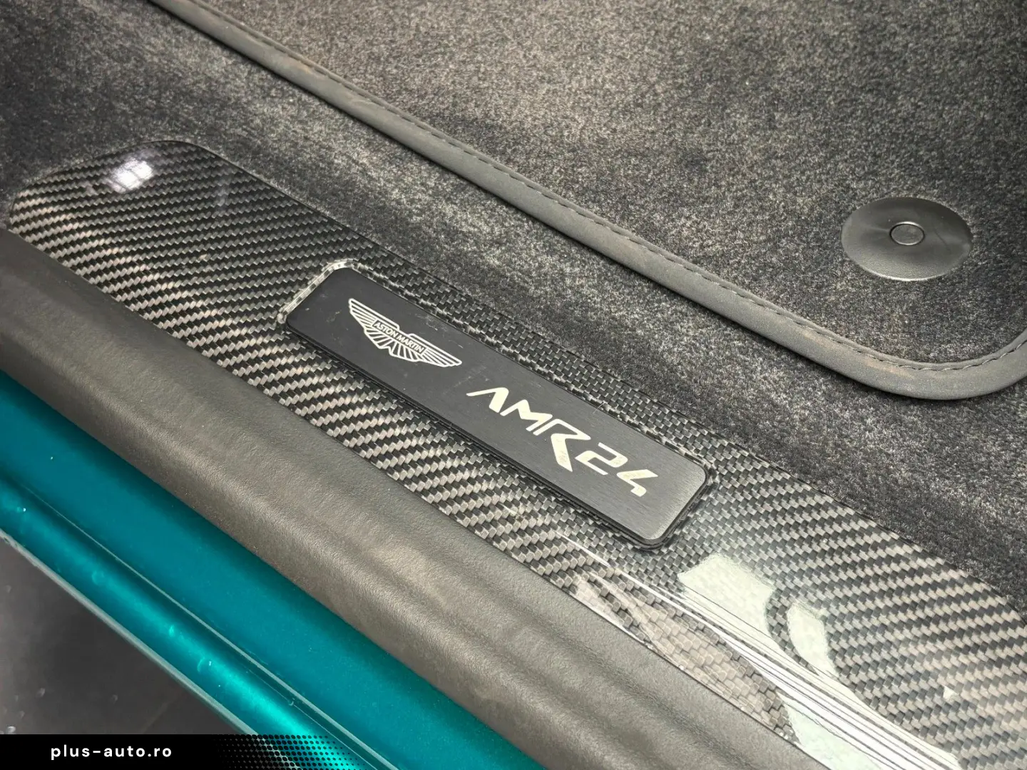 ASTON MARTIN DBX707 AMR24 Edition - Carbon