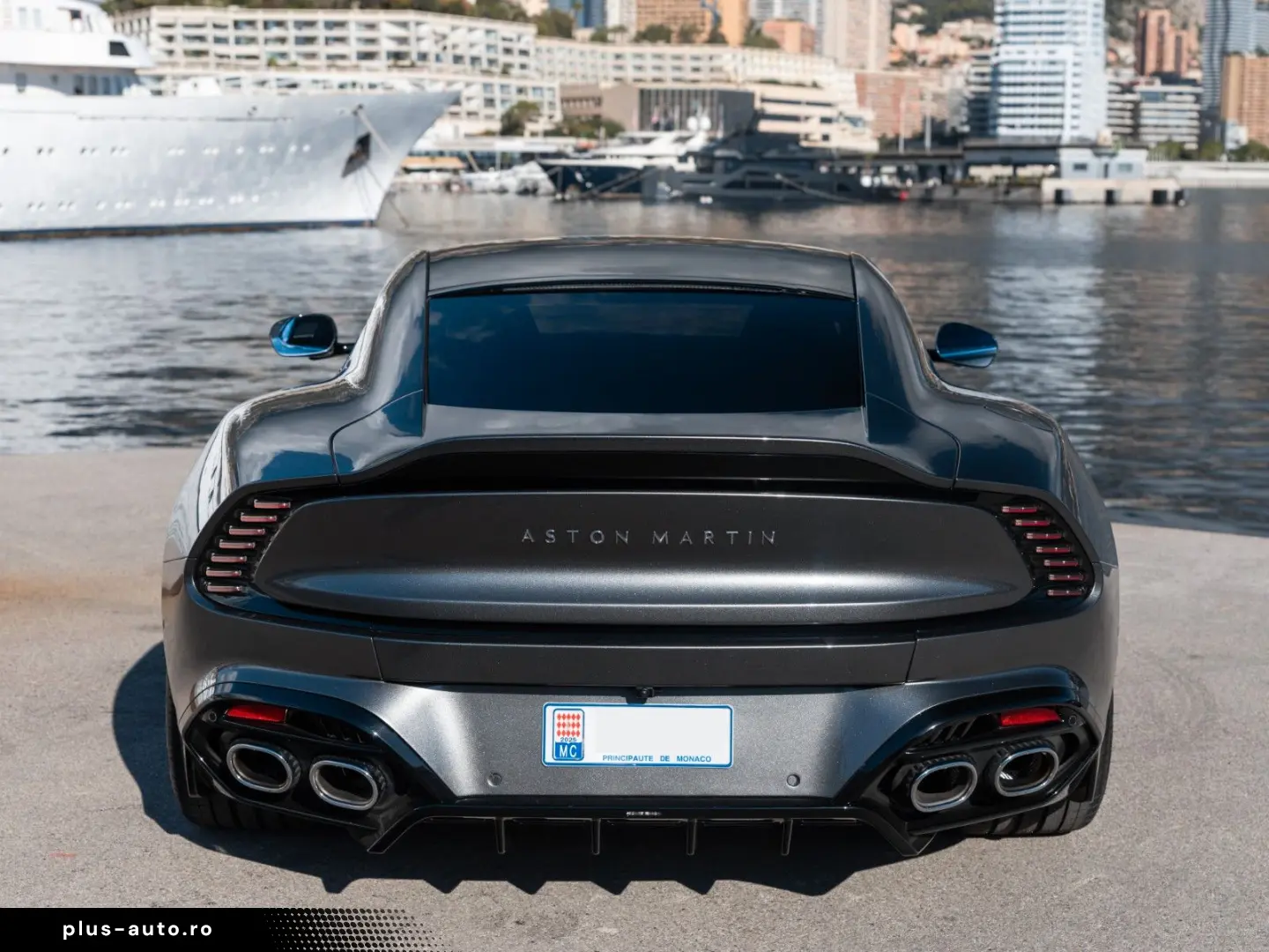 ASTON MARTIN Vanquish