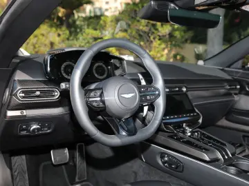 ASTON MARTIN Vanquish