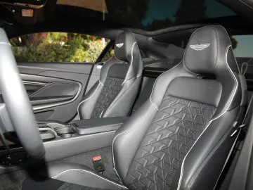 ASTON MARTIN Vanquish