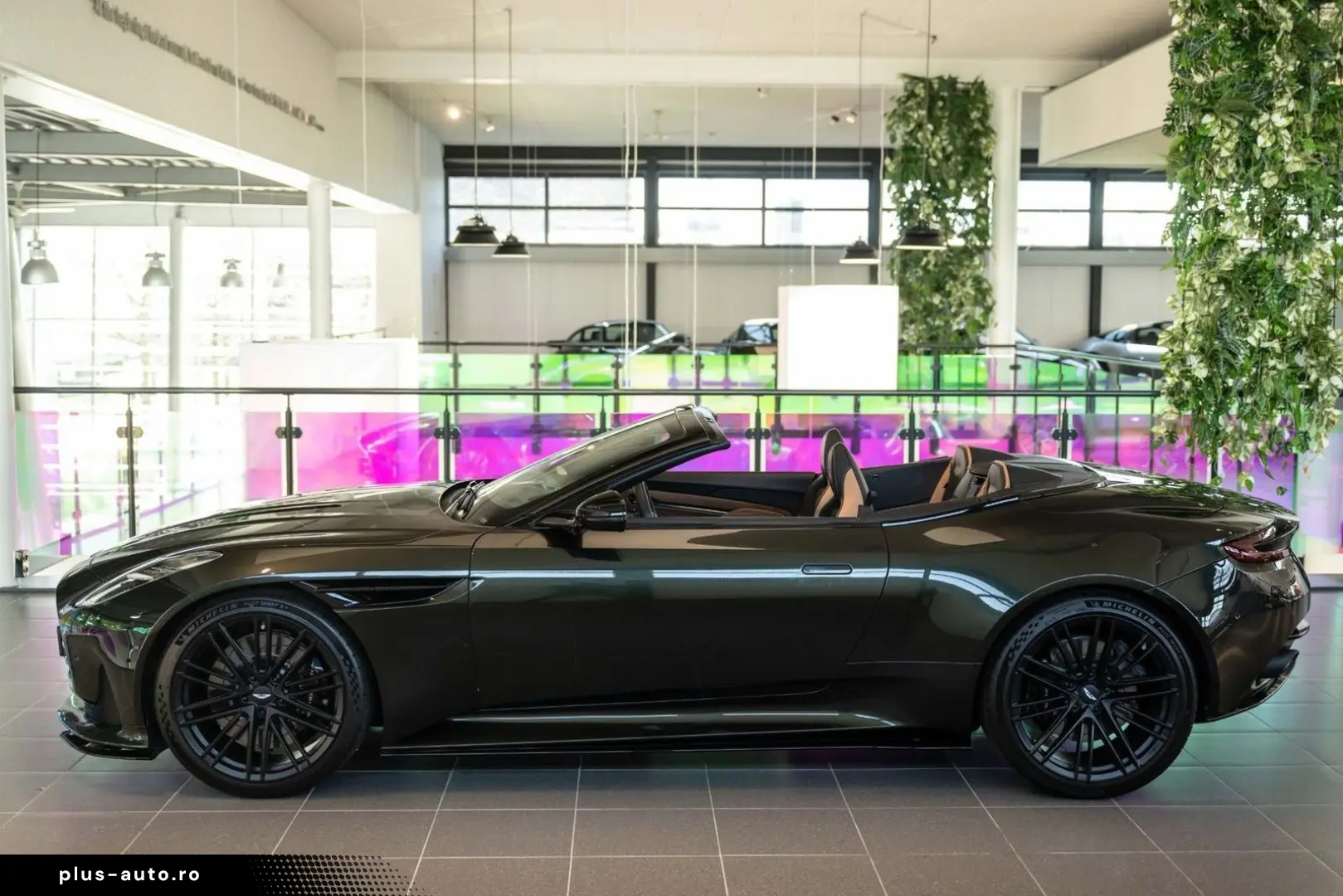 ASTON MARTIN DB12 VOLANTE 4.0 V8