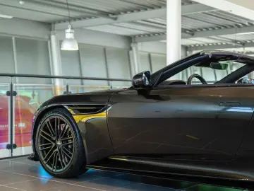 ASTON MARTIN DB12 VOLANTE 4.0 V8