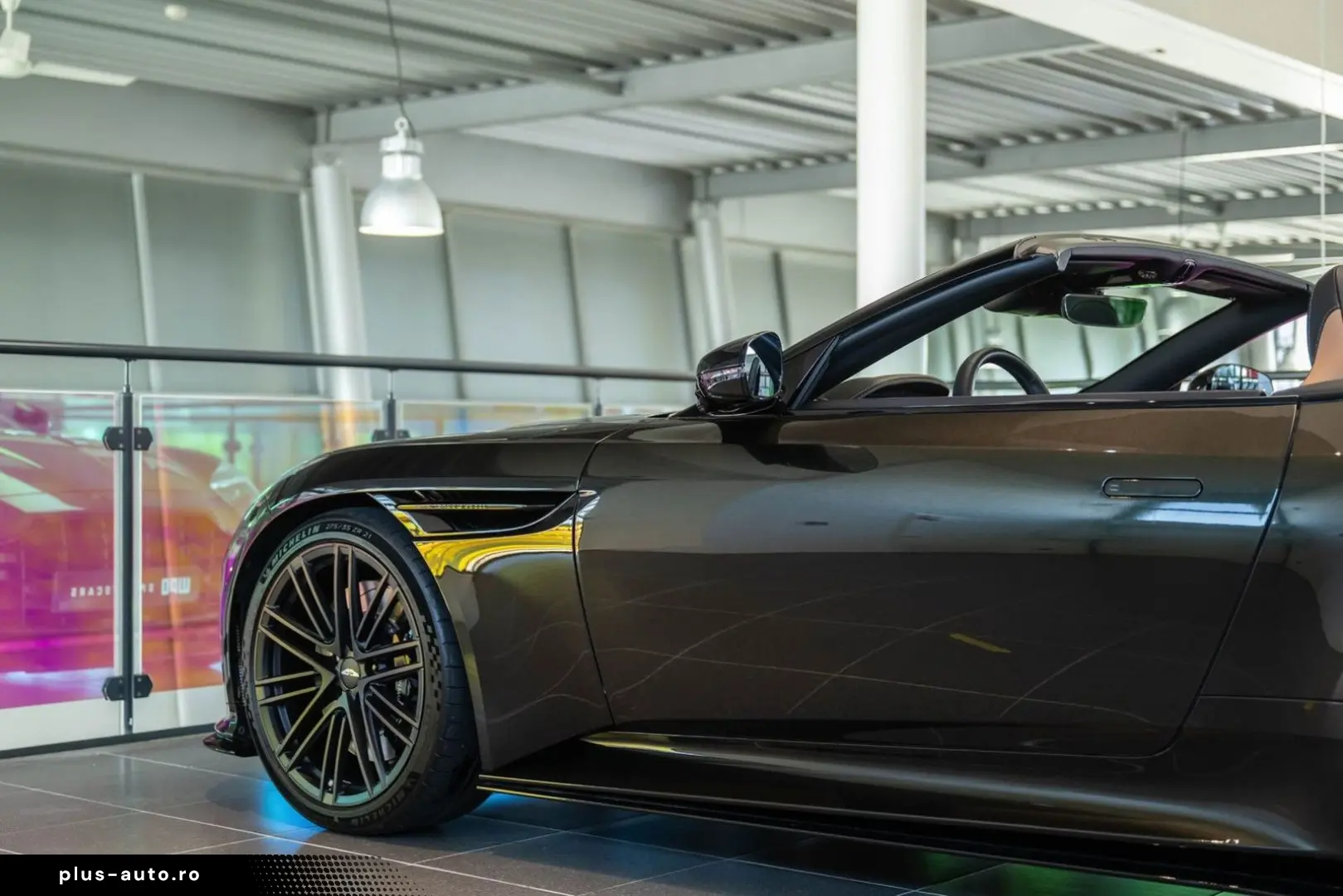 ASTON MARTIN DB12 VOLANTE 4.0 V8