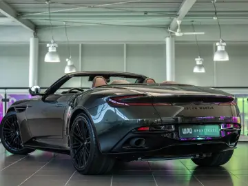 ASTON MARTIN DB12 VOLANTE 4.0 V8