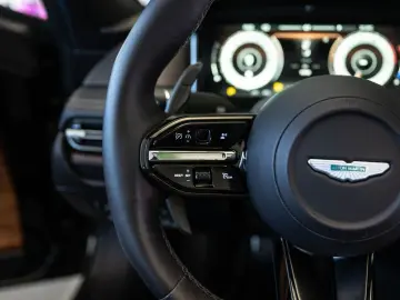 ASTON MARTIN DB12 VOLANTE 4.0 V8