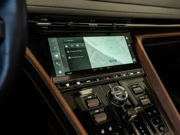ASTON MARTIN DB12 VOLANTE 4.0 V8