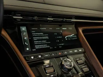 ASTON MARTIN DB12 VOLANTE 4.0 V8