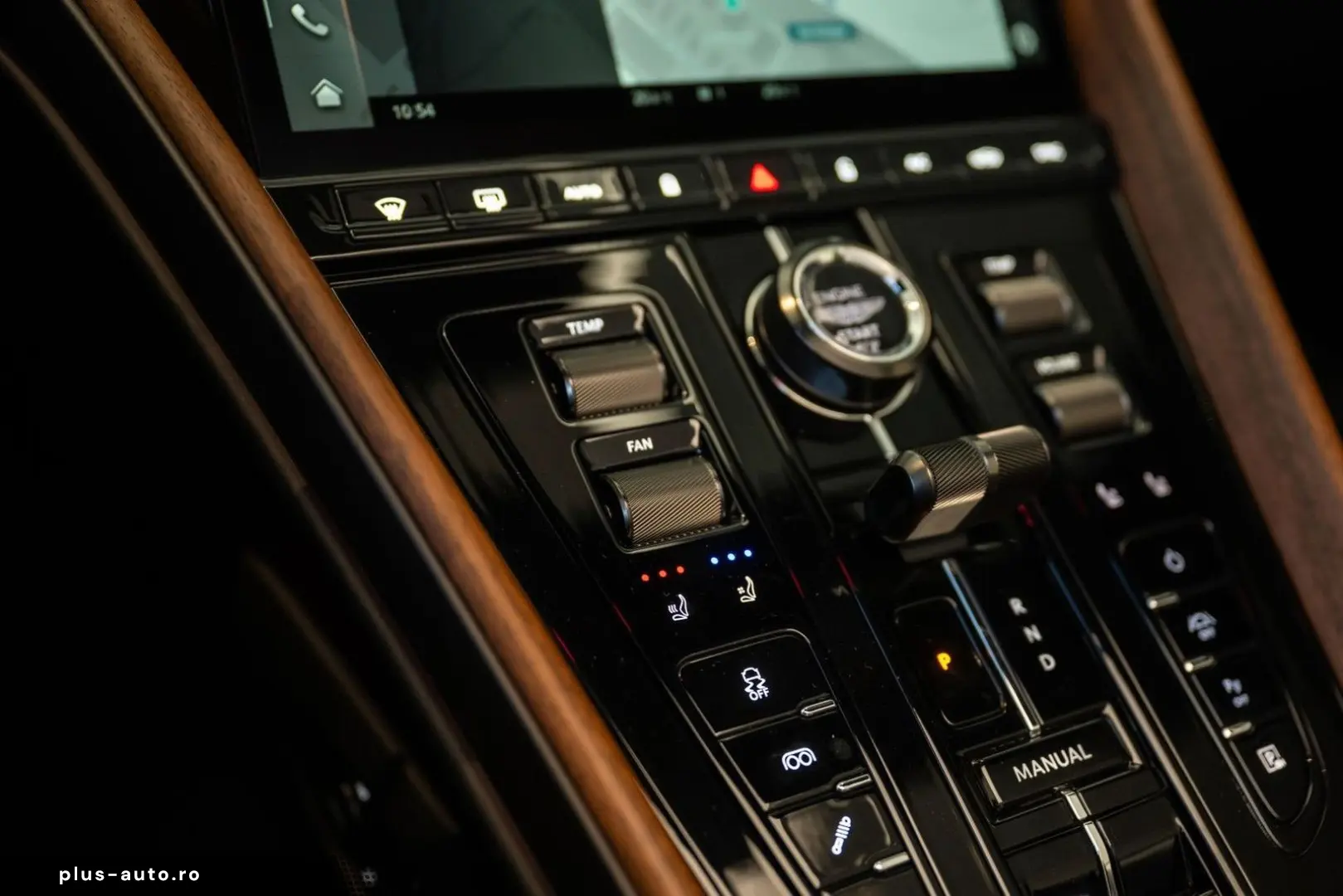 ASTON MARTIN DB12 VOLANTE 4.0 V8